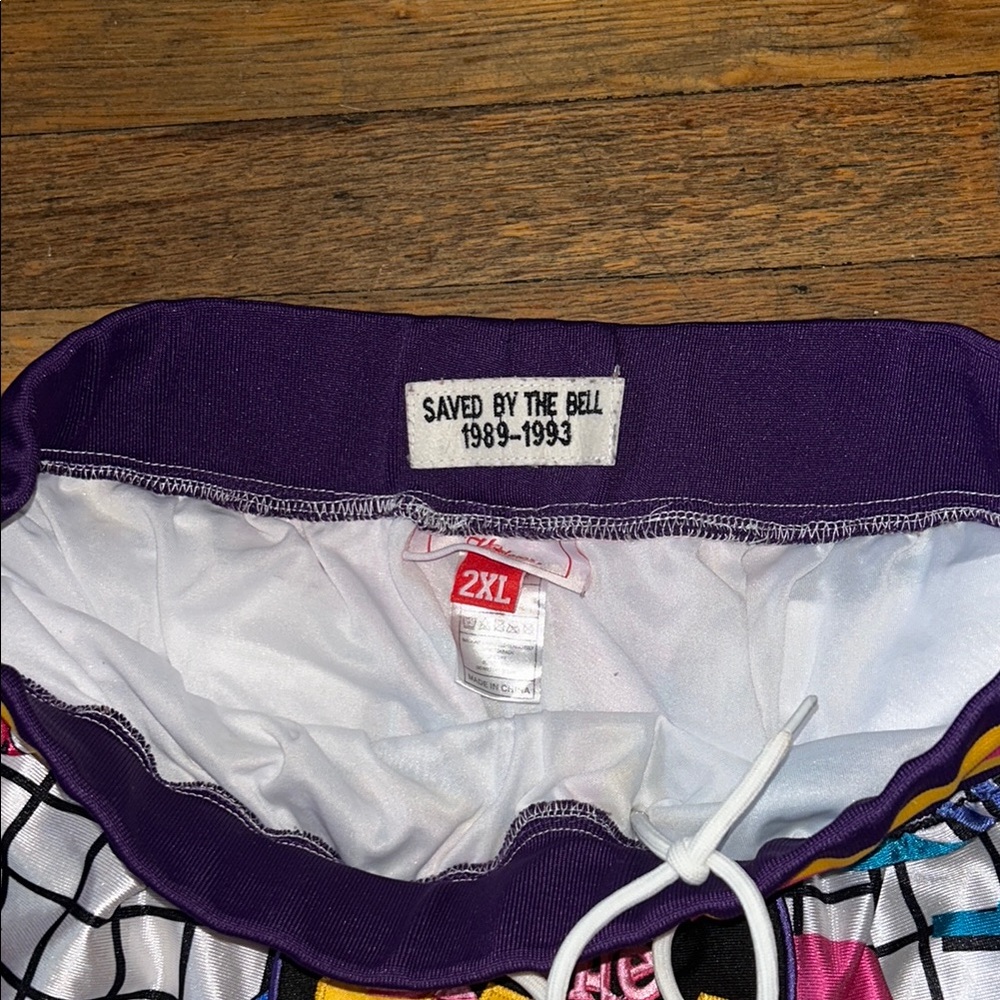 Saved by the Bell Graphic Shorts - Picture 2 of 3
